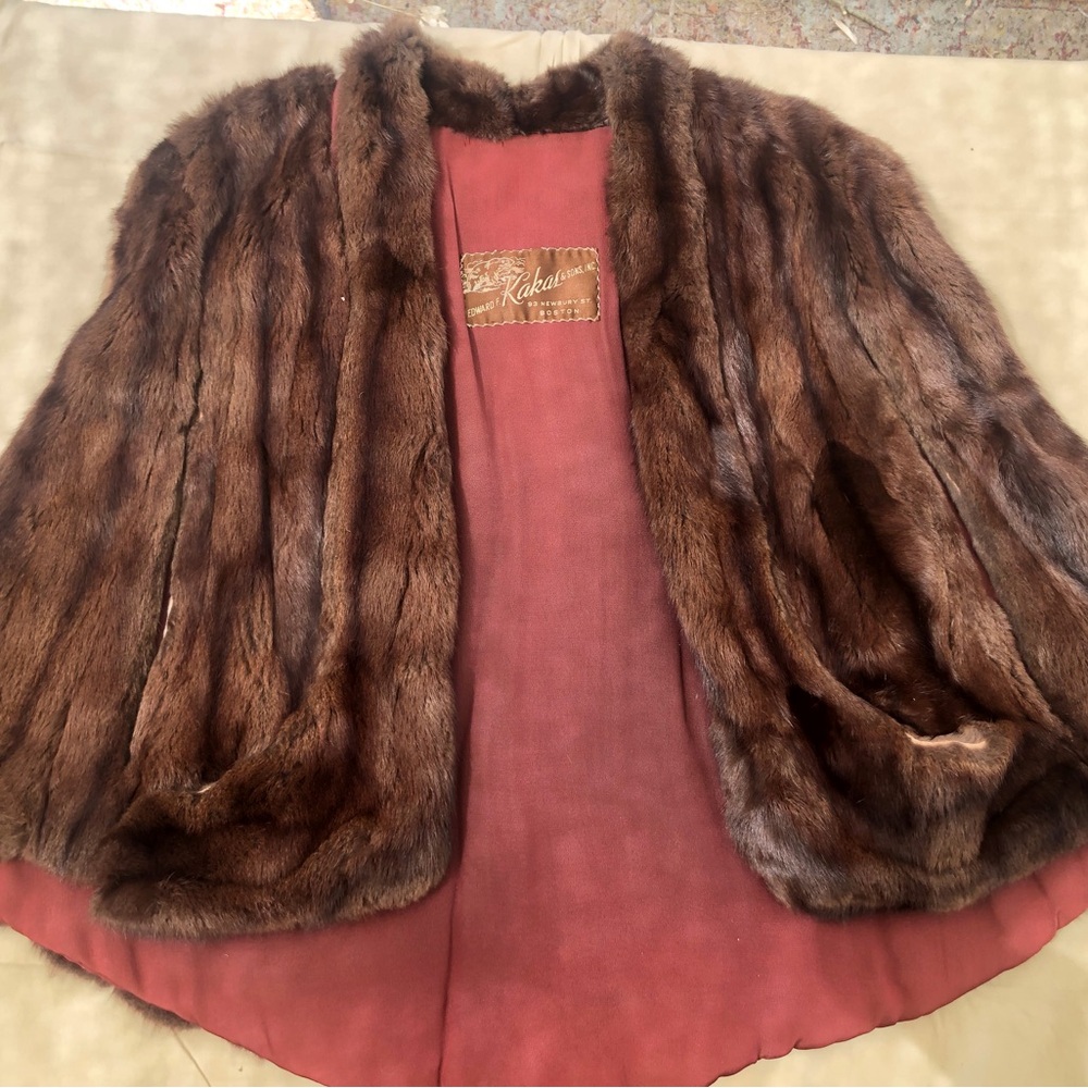 Edward F. Kakas & Sons Luxurious Brown Fur Cape